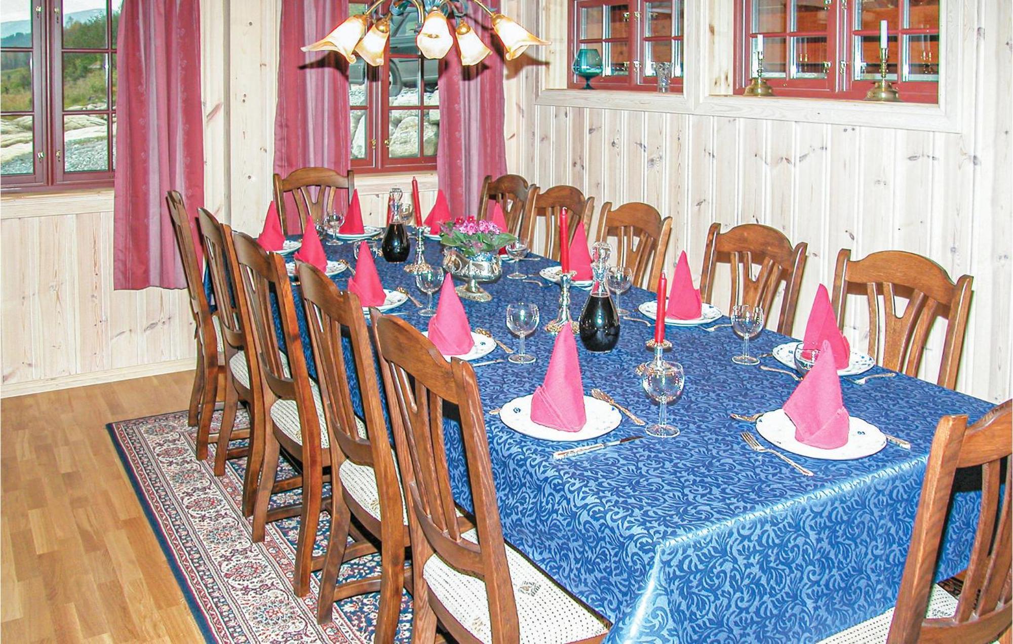 Beautiful Home In Sogndal With House Sea View Svidalen エクステリア 写真